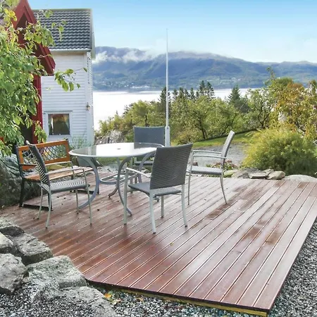Awesome In Skiftun With House Sea View Casa vacanze Hjelmeland