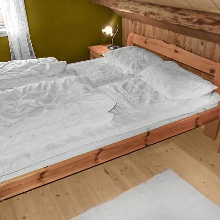 Awesome In Skiftun With House Sea View Holiday home Hjelmeland