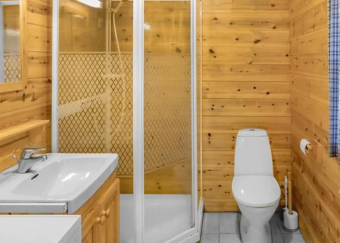 Amazing In Skiftun With Wifi Nesvik